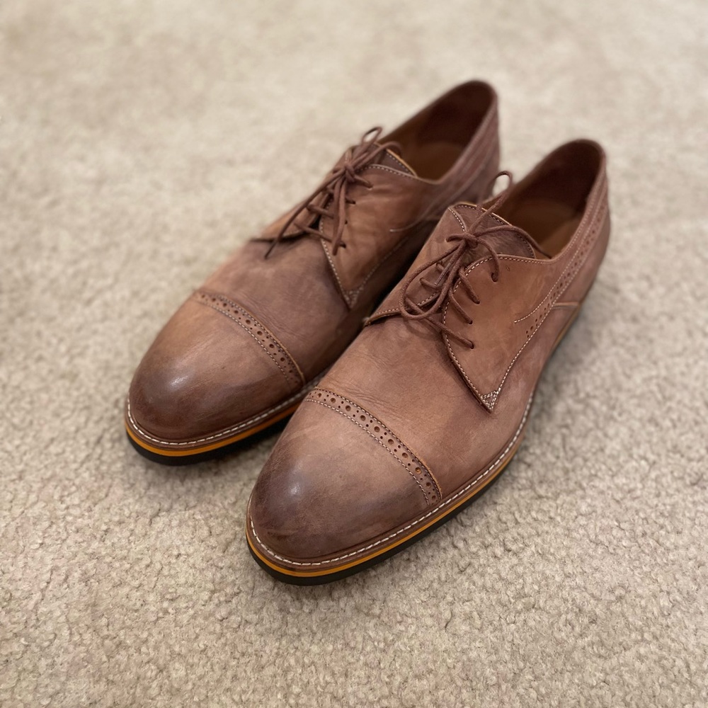 Live +ech lace up oxfords